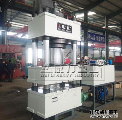 <b>圓形不銹鋼水箱液壓機(jī)</b> <b>圓形不銹鋼水箱液壓機(jī)</b>