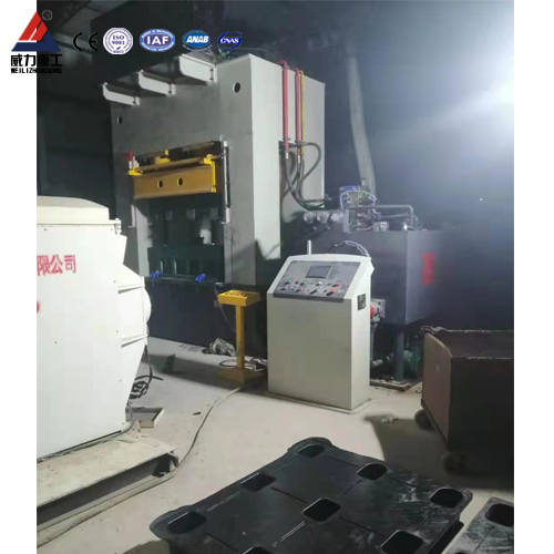 托盤生產設備-1000噸塑料托盤液壓機