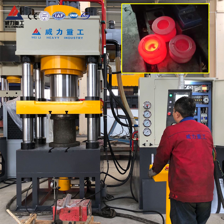 <b>500噸熱鍛液壓機（500噸熱模鍛液壓機）</b>