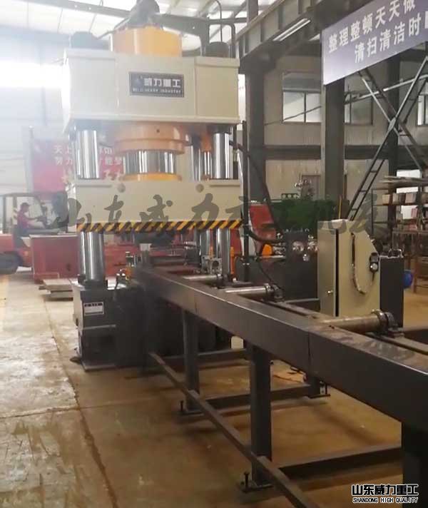 630噸錨桿托盤自動化液壓機